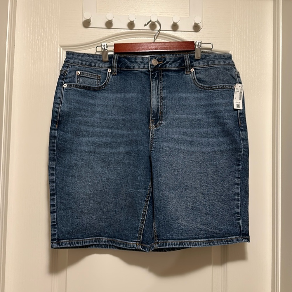 NWT DC Women’s Jean Shorts 18 Plus
